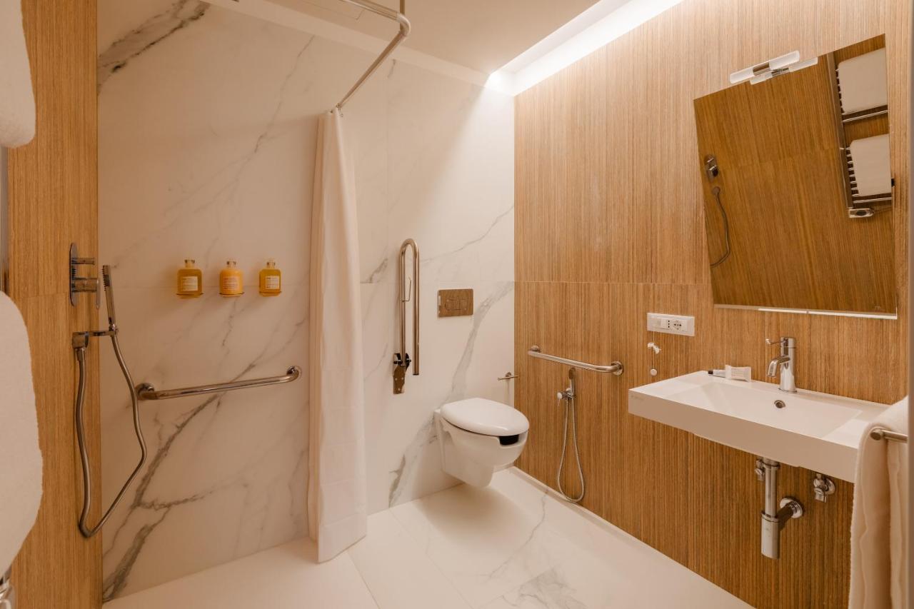 Sonder Antinoo Aparthotel โรม ภายนอก รูปภาพ